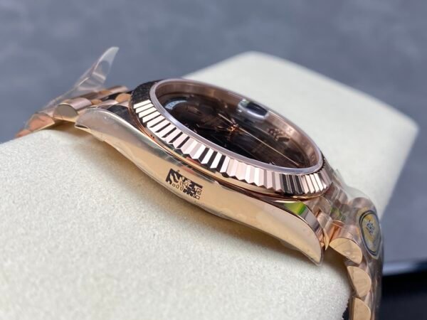 Rolex Day Date | Cafe - Numeral Romano - Image 3